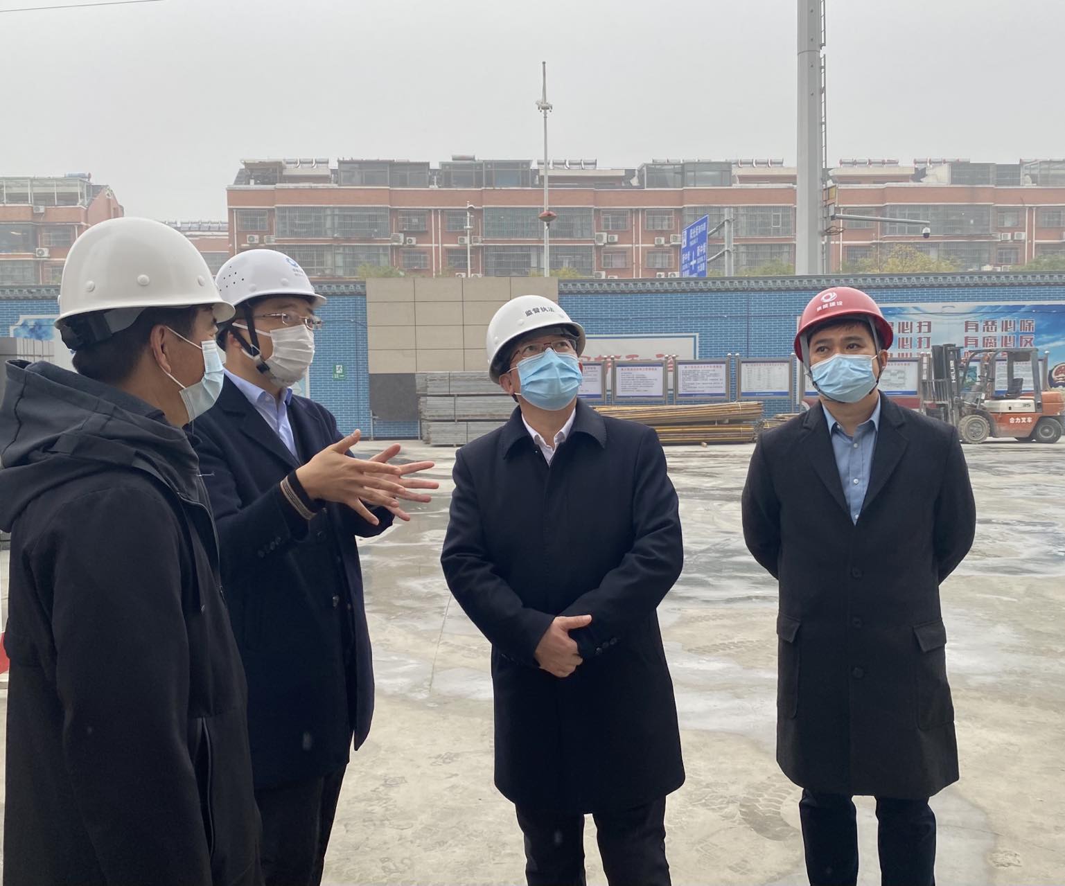 密云区委副书记、区长马新明到京能云泰项目检查疫情防控及文明施工情况