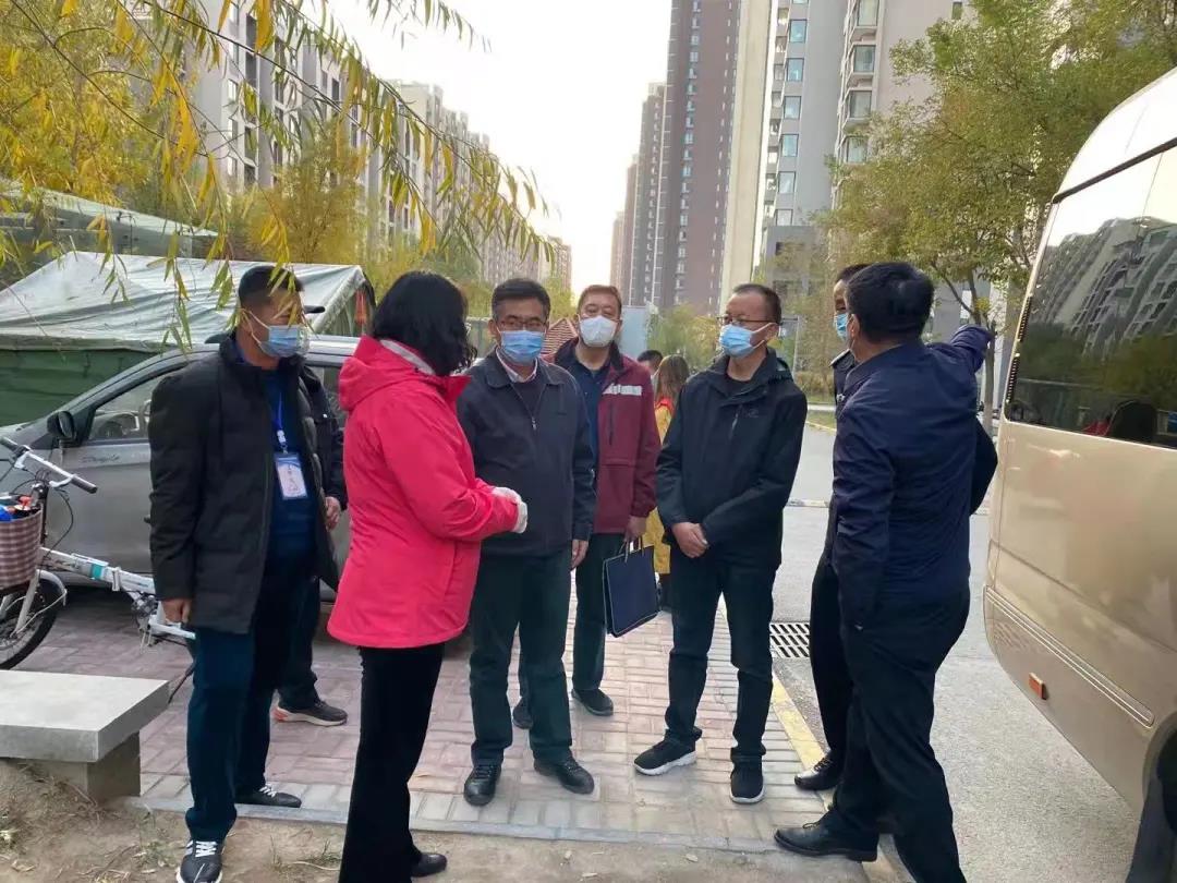 银川市副市长韩江龙到京能·天下川小区督导检查疫情防控工作开展情况